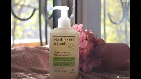 Neutrogena Naturals Fresh Cleansing Daily Face Wash + Makeup Remover with Naturally-Derived Per...