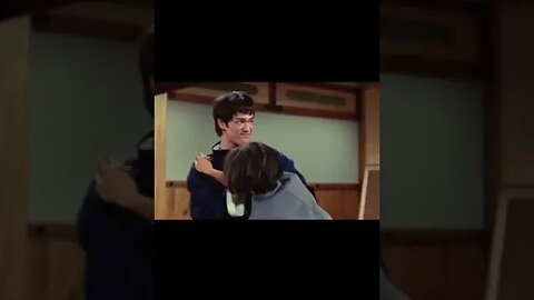 عندما أثبت بروسلي للمدرسة اليابانية بأن الصينيين ليسوا برجل أسيا المريض#brucelee