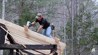 S2 EP32 |WOODWORK | TIMBER FRAME BASICS | SETTING RAFTERS FOR THE CABIN IN THE SMOKY MOUNTAINS