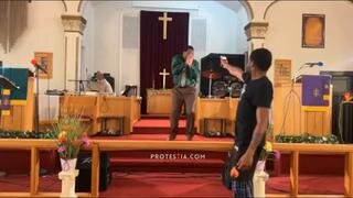 CAPTURED ON LIVESTREAM! MAN TRIES TO SHOOT PASTOR WHILE PREACHING, BUT GUN JAMS.