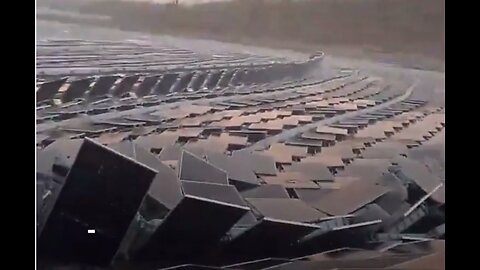 FLOATING SOLAR FARM GETS MASSIVE DAMAGE DONE TO IT IN A STORM