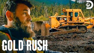 Fred's Only Dozer Breaks Down! Gold Rush