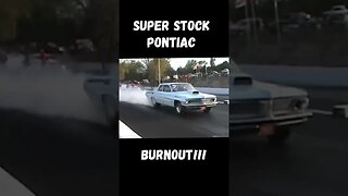 High RPM Nostalgia Super Stock Pontiac Massive Burnout! #shorts