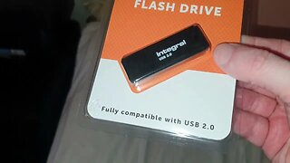 Unboxing of Gigastone Micro SD Card 32 GB 5-Pack with 1x SD Adapter & Integral 256GB USB Flash Drive