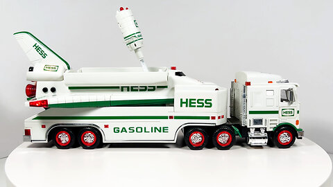 1999 HESS TOY TRUCK AND SPACE SHUTTLE WITH SATELLITE Vintage