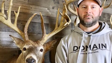 Hunter finds GIANT buck 14 years after it was stolen!