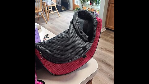 Love Dream Pet Dog Sling Carrier, Breathable Mesh Portable Travel Safe Pet Sling Shoulder Bag C...