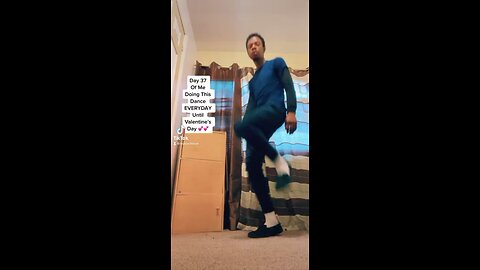 Day 37 Of Me Doing This TikTok Dance EVERYDAY Until Valentine’s Day