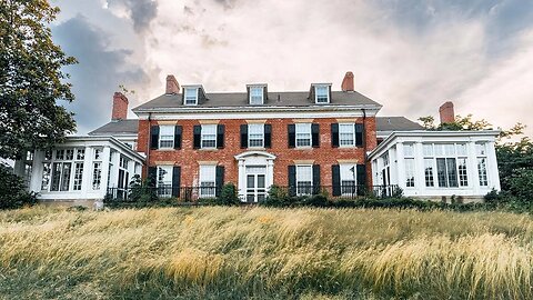 Abandoned $15,000,000 Colonial Millionaires Mansion The Last of Its Kind (Illuminati Mansion)