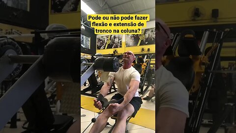 Pode ou não pode fazer a flexão/extensão de tronco na remada? #shorts