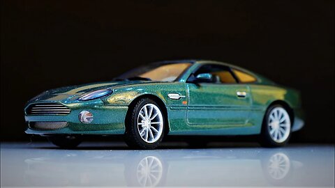 Aston Martin DB7 - AUTOart 1/43