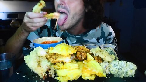 ASMR FRIED JAPANESE FEAST ! Shrimp Tempura, Soft Shell Crab, DIPPING SAUCES | Nomnomsammieboy