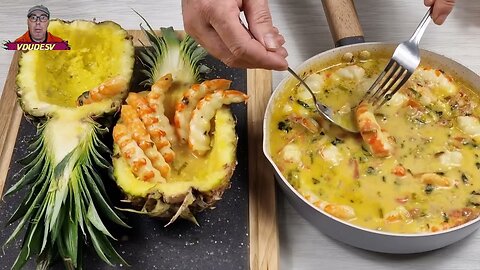 The BEST Pineapple Fried Shrimps Recipe in a Pineapple Bowl 🍍🍚😋