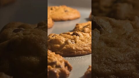 Baking Chocolate chip cookies time lapse #timelapse #cooking #choclate #cookies #chocochipscookies