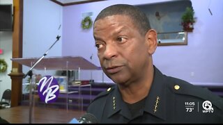 West Palm Beach police seek to improve community relations at Town Hall