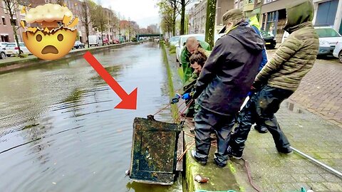 The Most Enormous Safe Ever Found Magnet Fishing. CRIME SCENE