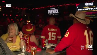 Welcome party held for Chiefs Kingdom at 'Arrowhead West' bar in Scottsdale