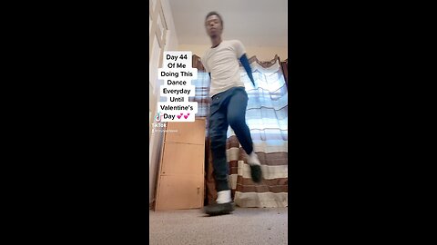 Day 44 Of Me Doing This TikTok Dance EVERYDAY Until Valentine’s Day