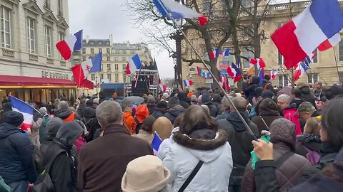 Manifestation "Macron destitution !", Place des Victoires à Paris le 14/01/2023 - Vidéo discours 3