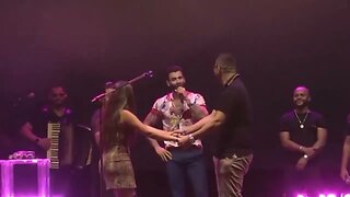 Pedido de casamento no show do Gusttavo Lima em Ilhéus(Rede Portal)