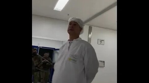 BOPE entra em laboratório no Rio após este ser invadido por suspeitos fugindo de operação policial