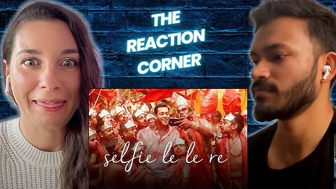 Reacting to Salman Khan's Selfie Le Le Re song from Bajrangi Bhaijaan | Salman Khan | Pritam |