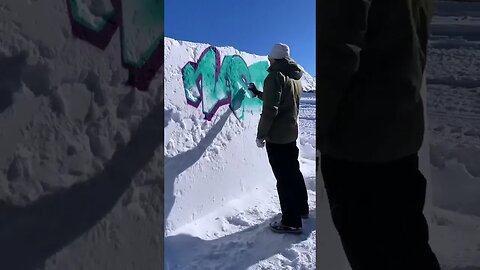 INSANE GRAFFITI ON A SNOW WALL #graffiti #graffitiart #shorts