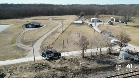 FedEx driver dies in collision with Amtrak train outside Kansas City