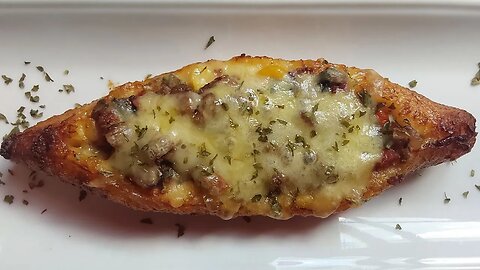 CHEESY STUFFED RIPE PLANTAIN BOATS👩‍🍳 😋