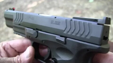 Springfield XDM 9mm 5.25 Close-up