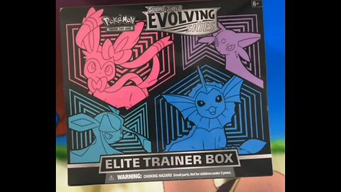 Eevee evolution for the WIN!!! Evolving Skies ETB