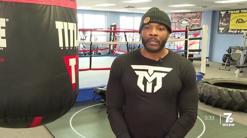 A local MMA fighter aims to expand gym for underserved youth in Lockport