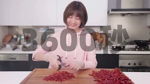 Hunan girls use devil pepper to make spicy ribs, which are instantly delicious in the mouth