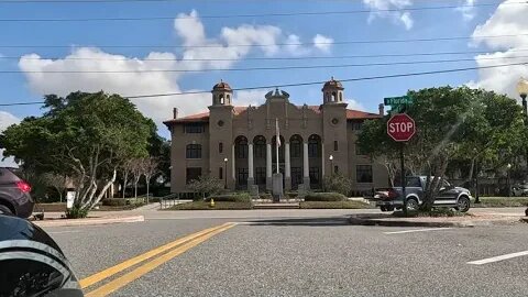 Bushnell Courthouse and Parking Lot