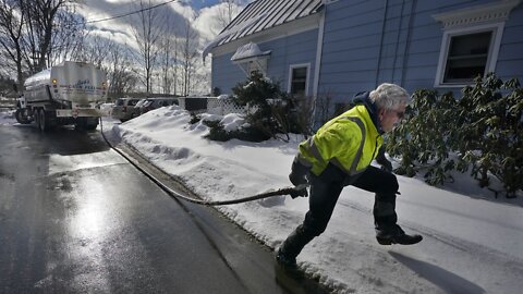 US added a strong 517,000 jobs in January despite Fed hikes