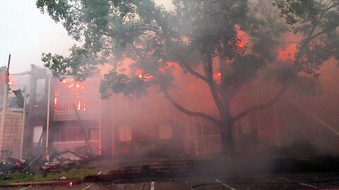 SECTION OF APARTMENTS BURN, ENTIRE SECTION APPEARS TOTALED, LIVINGSTON TEXAS, 05/03/24...