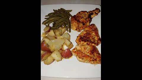 Kickin Chicken Filets with Seasoned Potatoes and Onions and also Le Sueur Green Beans 👍Part2