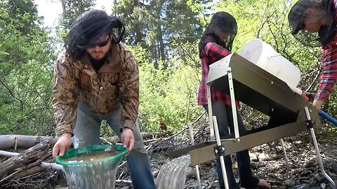 Prospecting: Gold Panning and Highbanking