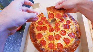 LIL CAESARS PRETZEL PIZZA CHEESE BREAD FEAST ! MUKBANG