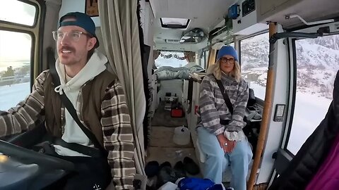 How we survive WINTER VAN LIFE at 22C Everything is BROKEN! 11