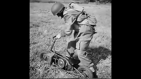 Na Segunda Guerra Mundial os britânicos produziram Welbike a menor motocicleta #war #guerra #history