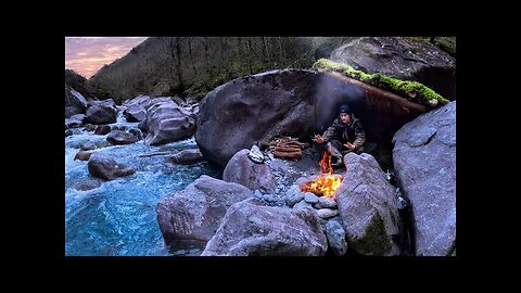 2 Days SOLO Bushcraft CATCH COOK at my Survival Shelter Hot Stone Cooking