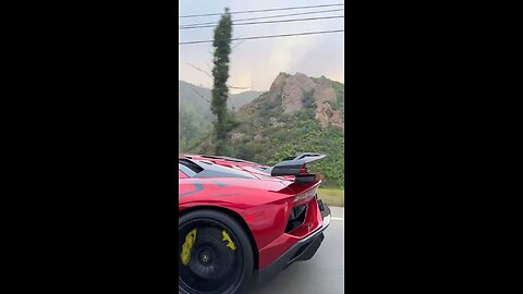 Lamborghini SVJ Crusing!