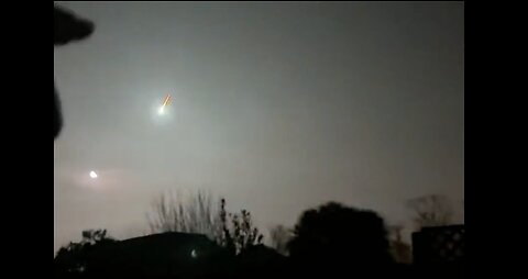 Meteor Impacts Atmosphere Over Northern France
