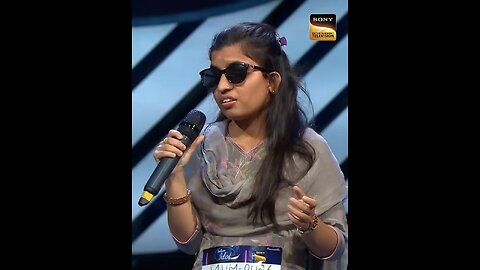 blind Indian girl singing top level
