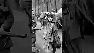 Um oficial alemão mal-humorado. (Fevereiro de 1945. Operação Verdadeira. #war #guerra #historia