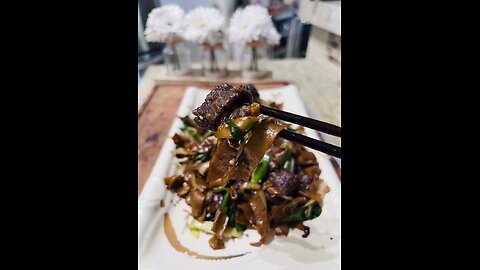 Chinese Beef Chow Fun 干炒河粉