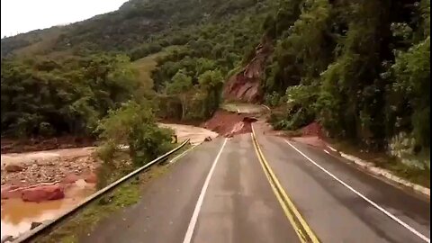 BR-116 entre Nova Petrópolis e Caxias do Sul.