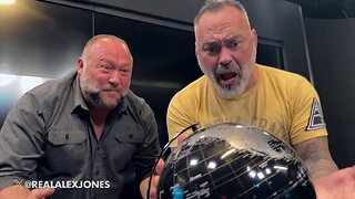 Watch Eddie Bravo beat up Alex Jones Over Flat Earth