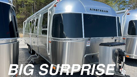 Airstream Flying Cloud 30FB Bunk